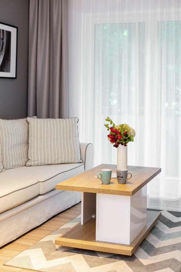 Apartments Parks Of Warsaw By Noclegi Renters Varsóvia Exterior foto