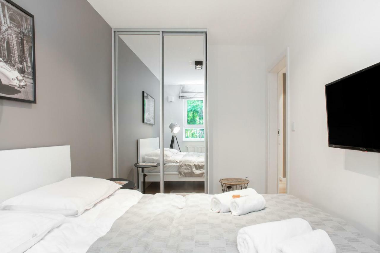 Apartments Parks Of Warsaw By Noclegi Renters Varsóvia Exterior foto